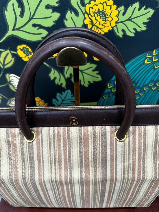 Vintage 1970s Bally Leather Lined Embossed Leather Tote - Picture 10 of 15